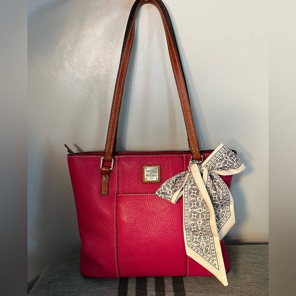 Dooney & Bourke Handbags - Dooney & Bourke Lexington Tote